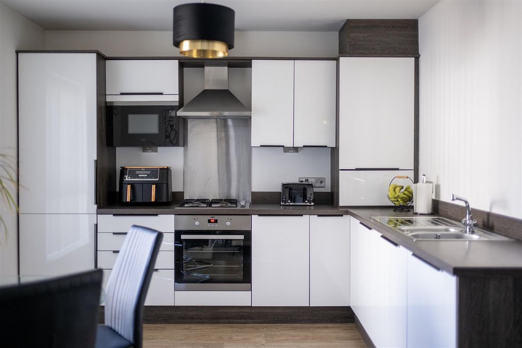 Additional image 6 of 2 bed flat for sale41 Meadow Wood Road, Inverness IV2