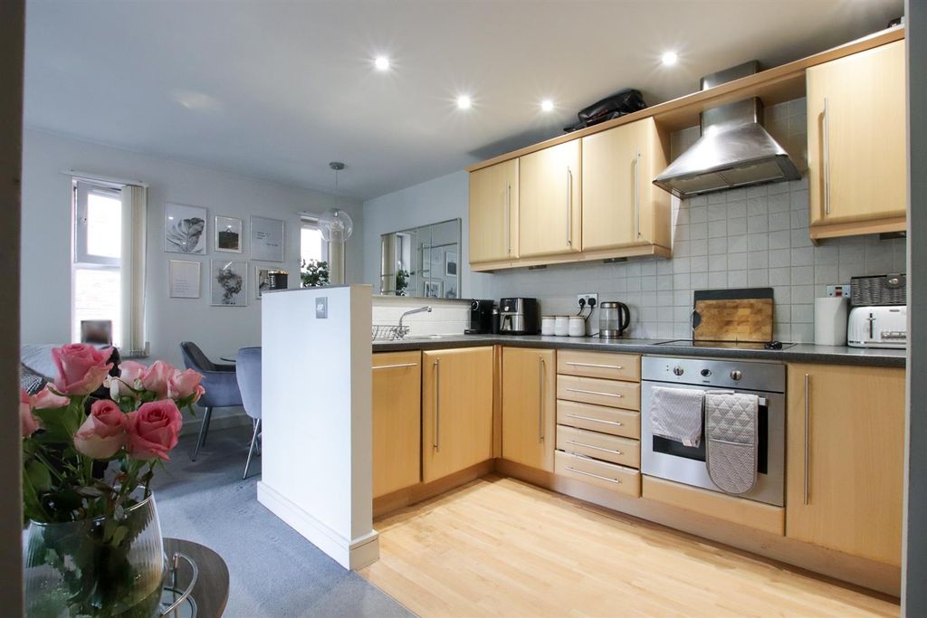 Additional image 3 of 2 bed flat for saleBarrington Road, Altrincham WA14