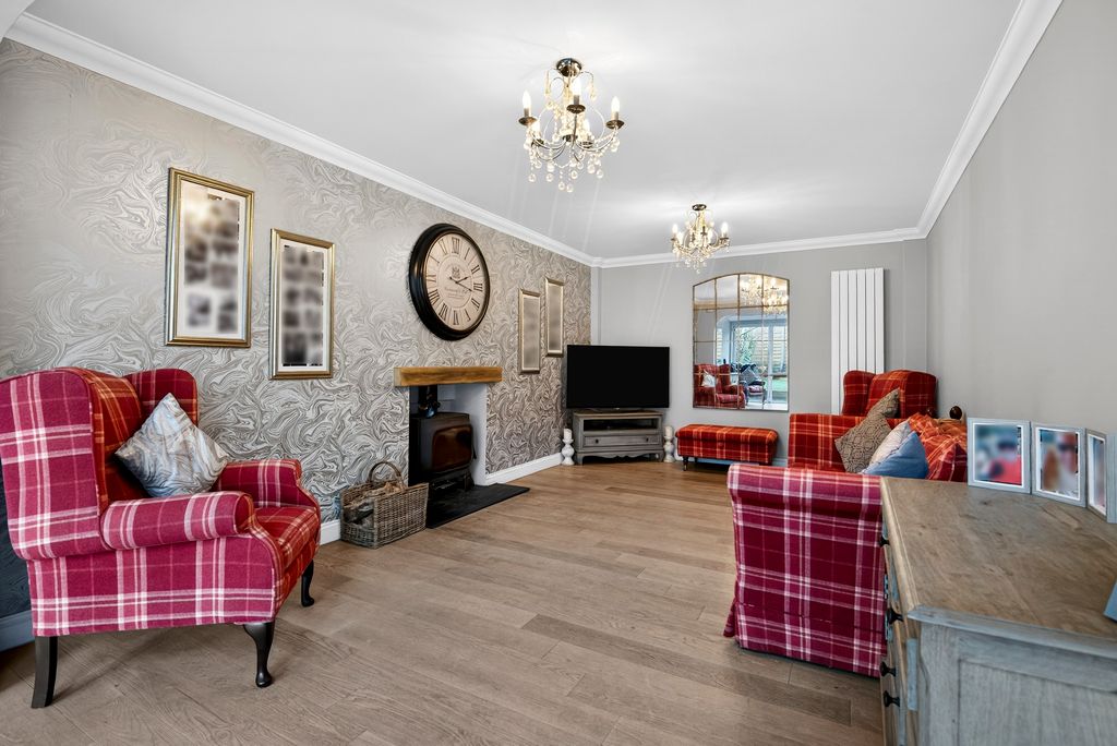 Additional image 3 of 5 bed detached house for saleThe Avenue, Biggleswade SG18