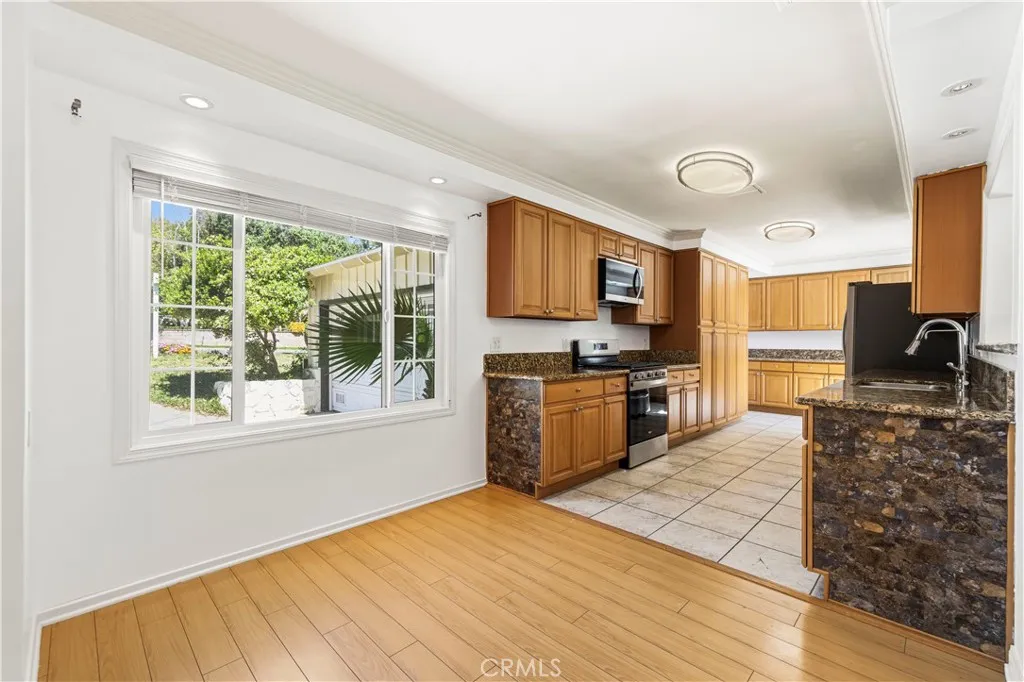Additional image 44 of 9601 Creemore Place, Tujunga, CA 91042