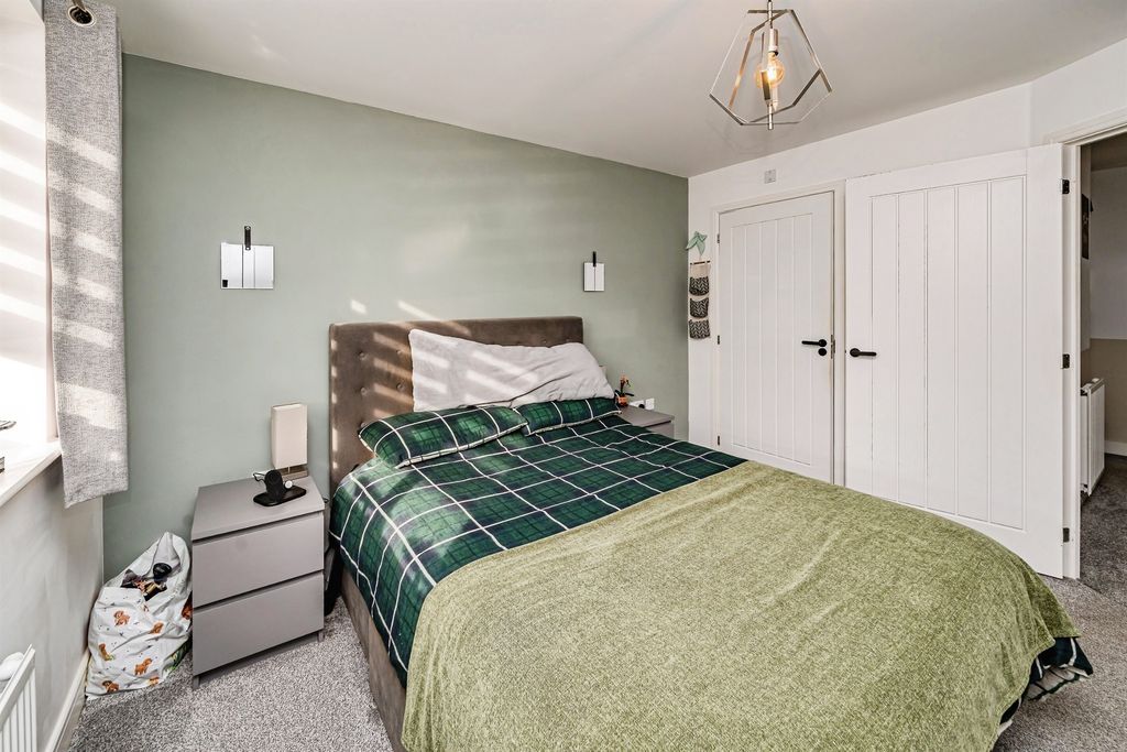 Additional image 14 of 2 bed flat for saleKempster Way, Weston Turville, Aylesbury HP22