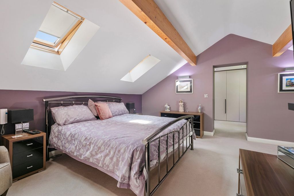 Additional image 9 of 4 bed detached house for salePark Drive, Bingley, West Yorkshire BD16