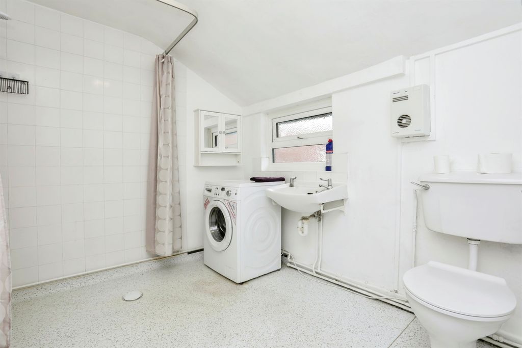 Additional image 11 of 2 bed flat for saleBridge Street, Framlingham, Woodbridge IP13