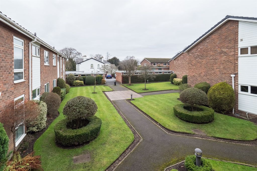 Additional image 2 of 2 bed flat for saleHurst Lea Court, Alderley Edge SK9