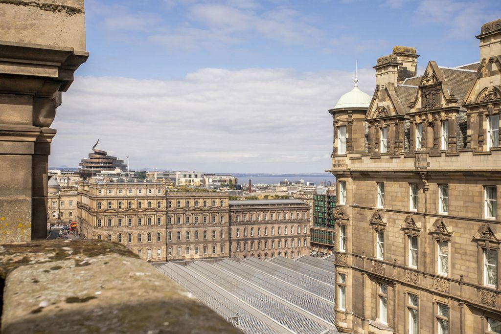Additional image 4 of 2 bed flat for saleFlat 47, 50 North Bridge, Edinburgh EH1
