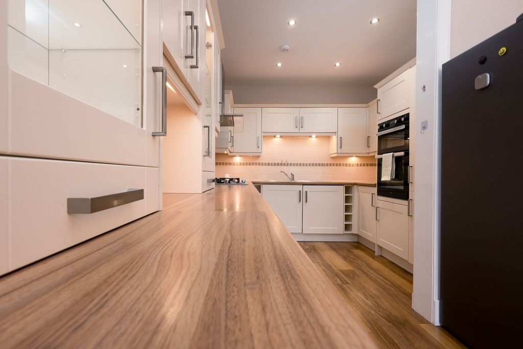 Additional image 3 of 2 bed flat for saleAuchinleck Terrace, Port Glasgow PA14