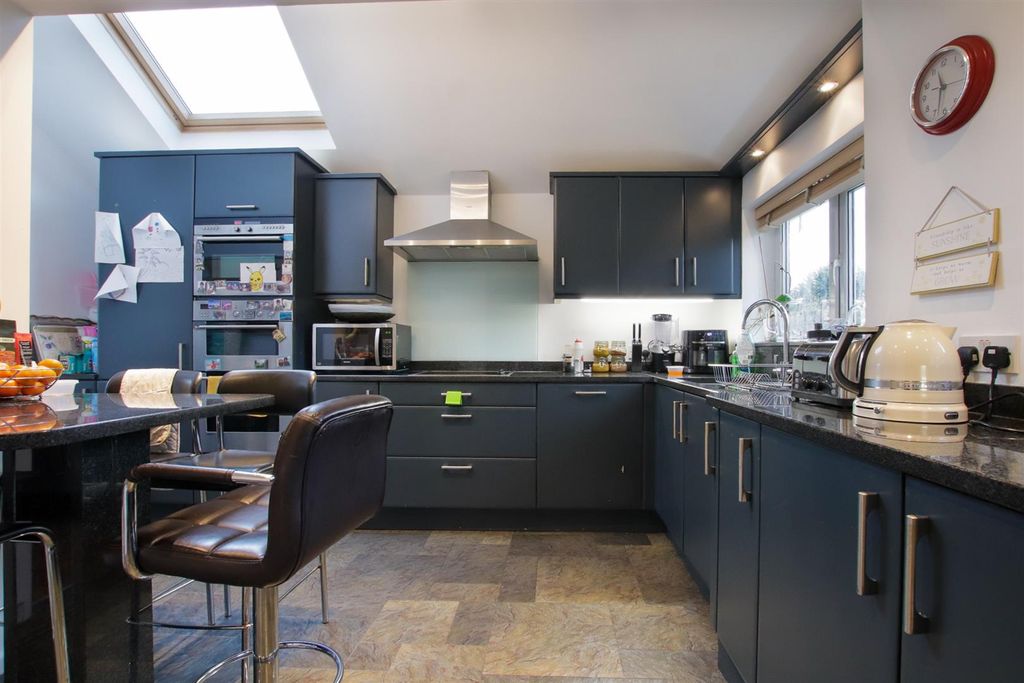 Additional image 10 of 4 bed detached house for salePennine Drive, Altrincham WA14