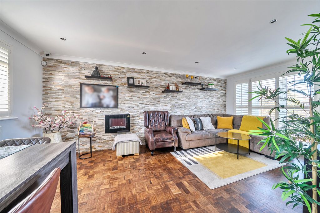 Additional image 4 of 2 bed maisonette for saleThe Knoll, Beckenham BR3