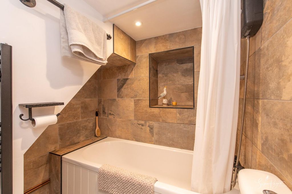 Additional image 14 of 2 bed semi-detached house for saleIsenhurst Court, Bembridge PO35