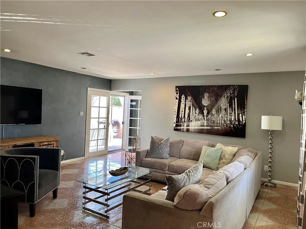 Additional image 41 of 13708 Carfax Ave, Bellflower, CA 90706