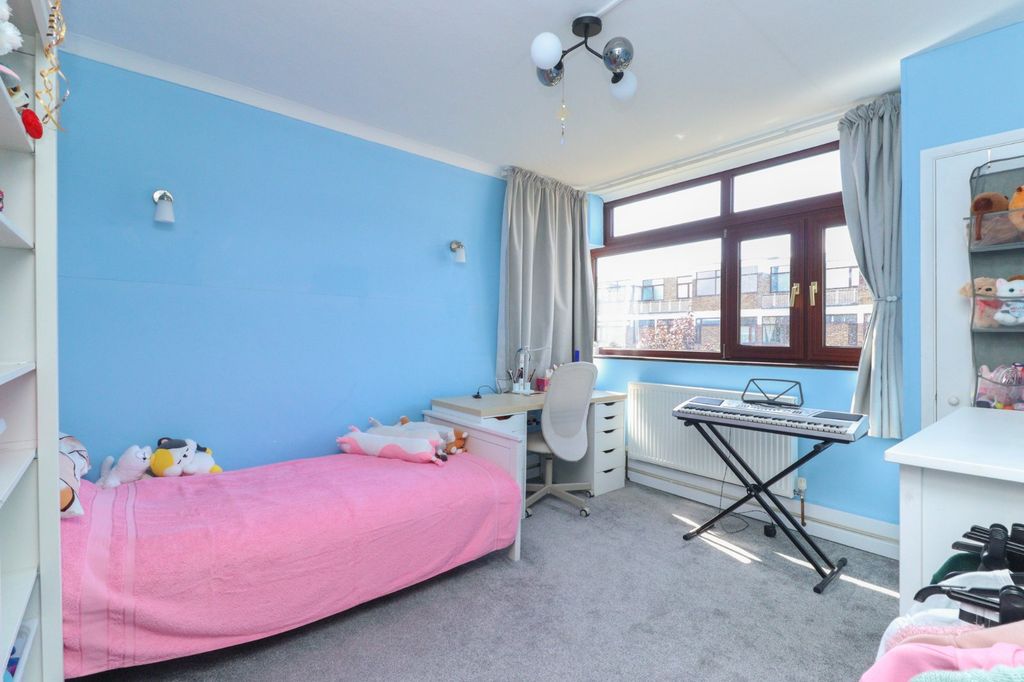 Additional image 6 of 3 bed flat for saleGainsboro Road, Birchington, Kent CT7