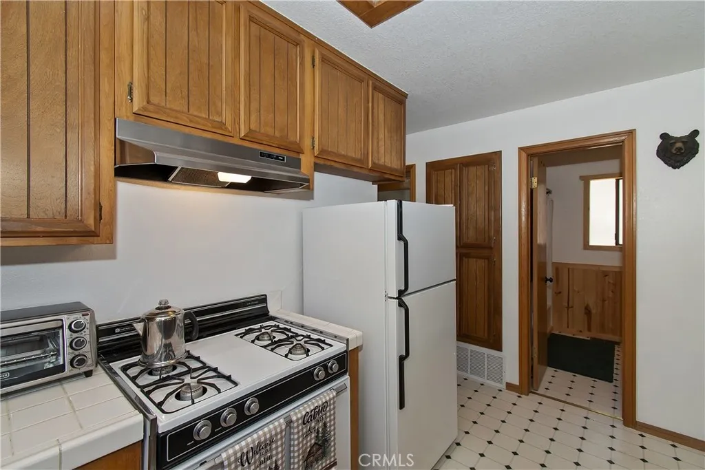Additional image 52 of 843 Victoria Ln, Sugarloaf, CA 92386