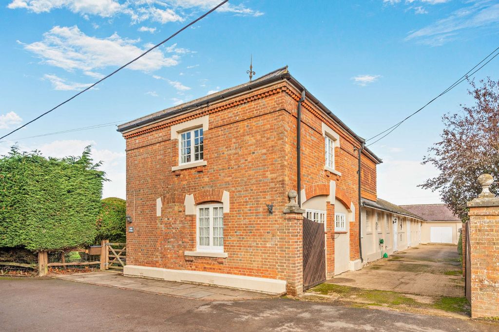 Additional image 4 of 4 bed detached house for saleRowner Road, Billingshurst, West Sussex RH14