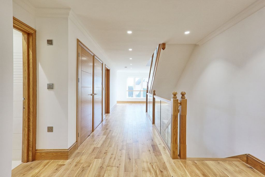 Additional image 16 of 6 bed detached house for saleCurtis Road, Emerson Park RM11