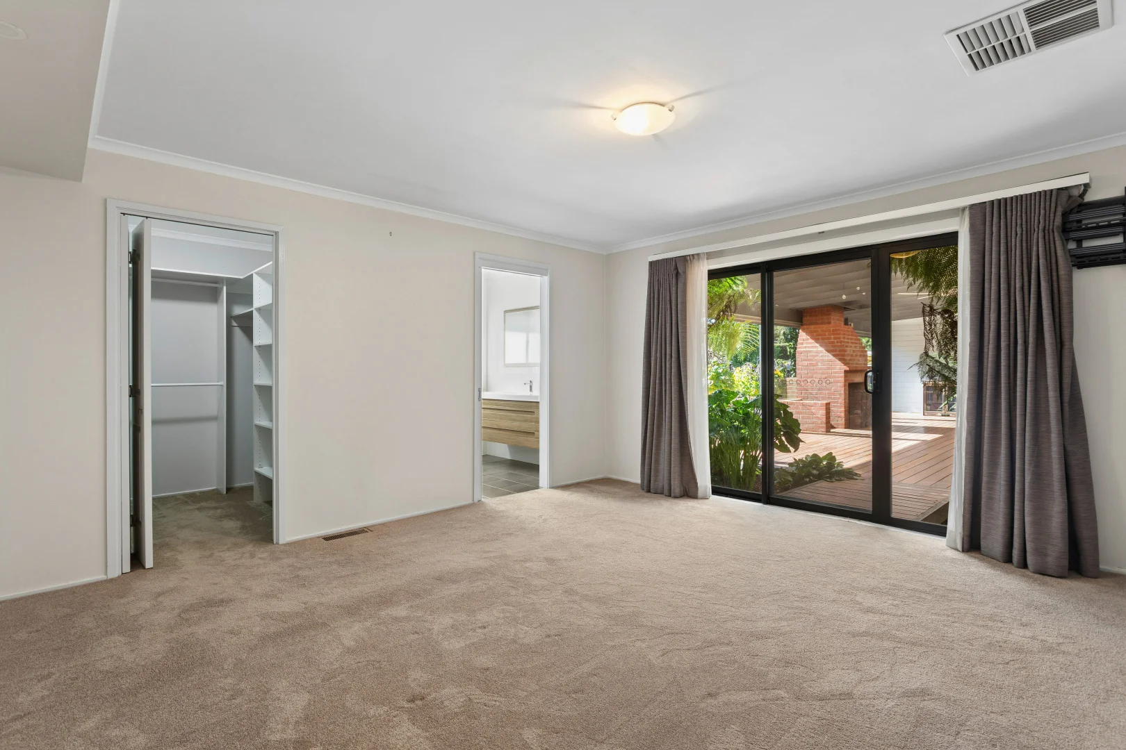 Additional image 7 of 5 Marston Place, Macarthur ACT 2904