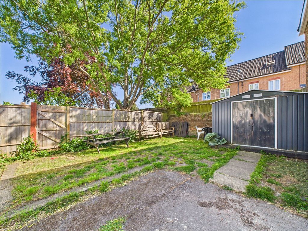 Additional image 7 of 3 bed flat for saleAsh Road, Aldershot, Hampshire GU12