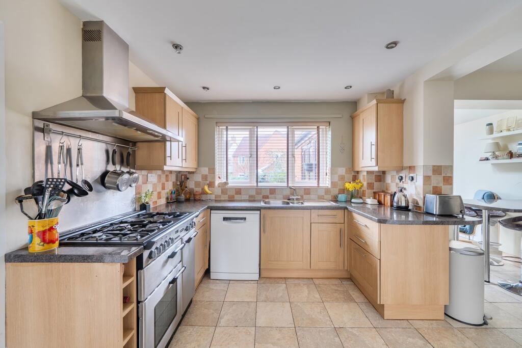 Bishopslea Close, Wells, BA5 photo 4