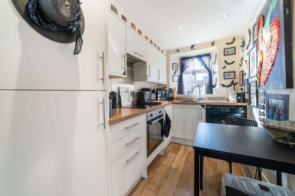 Additional image 7 of 1 bed flat for saleFlat 1 27-29 Market Place, Kendal LA9