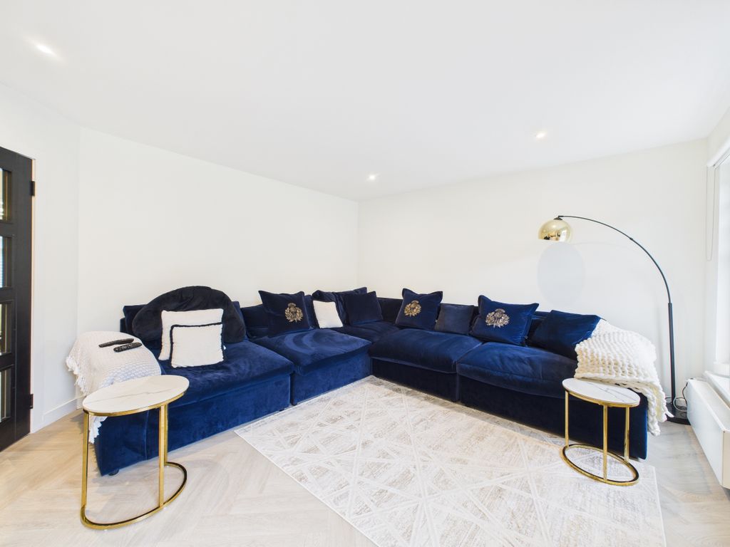 Additional image 2 of 2 bed flat for saleFlat, Ferry View, Blantyre, Glasgow G72