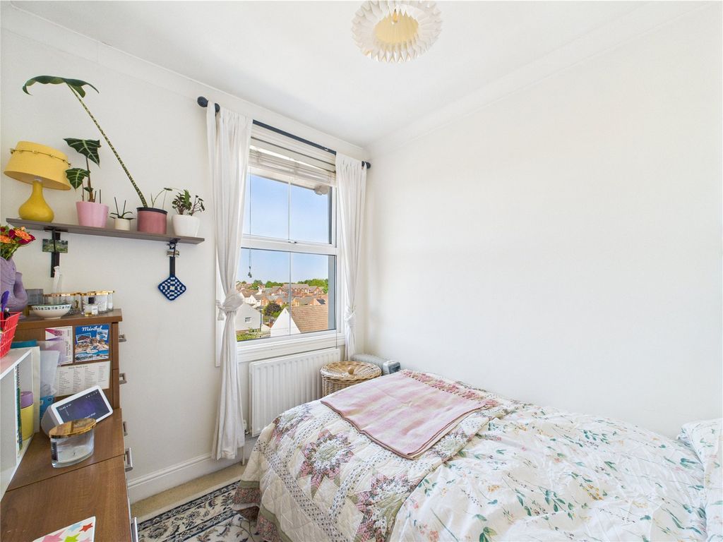 Additional image 10 of 3 bed flat for saleAsh Road, Aldershot, Hampshire GU12