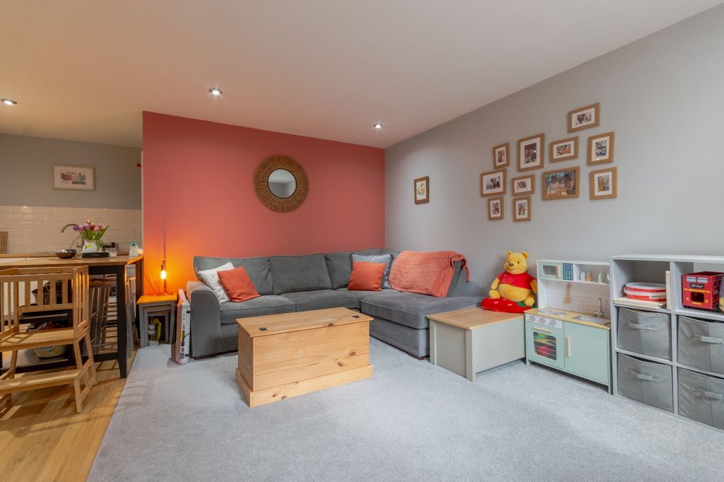 Additional image 3 of 1 bed flat for saleFerrand Lane, Bingley, West Yorkshire BD16