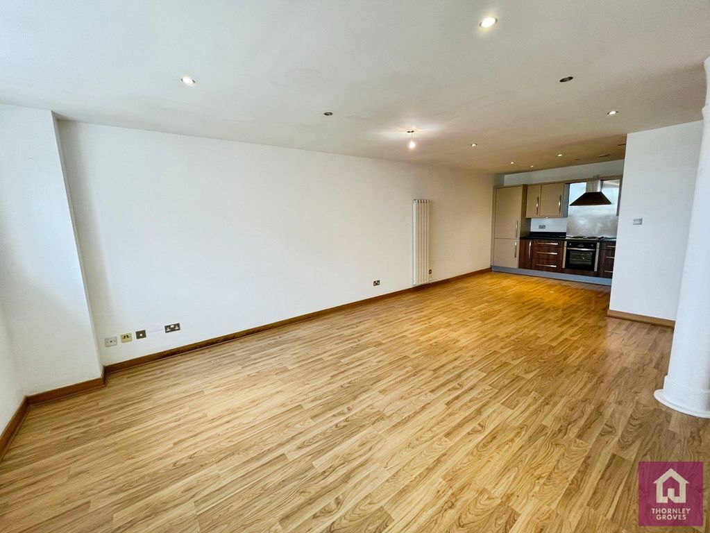 2 bed flat for saleDock Road, Birkenhead, Merseyside CH41 photo 4