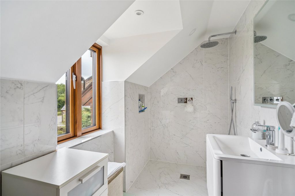 Additional image 12 of 4 bed detached house for saleRossway, Berkhamsted, Hertfordshire HP4