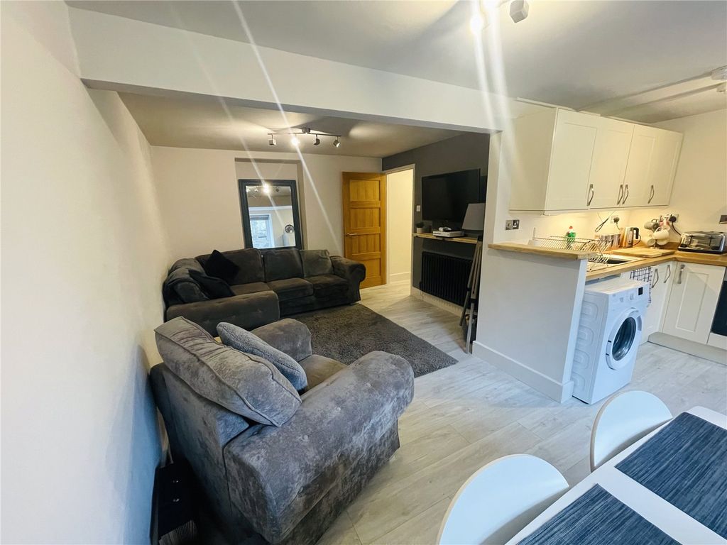 Additional image 3 of 1 bed flat for saleChandlers Place, Porthmadog, Gwynedd LL49