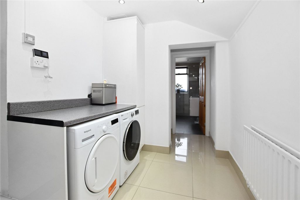 Additional image 11 of 4 bed semi-detached house for saleCumberland Drive, Bexleyheath DA7