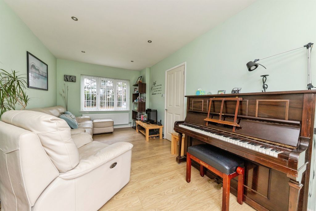 Additional image 7 of 3 bed detached house for saleWestell Close, Baldock SG7