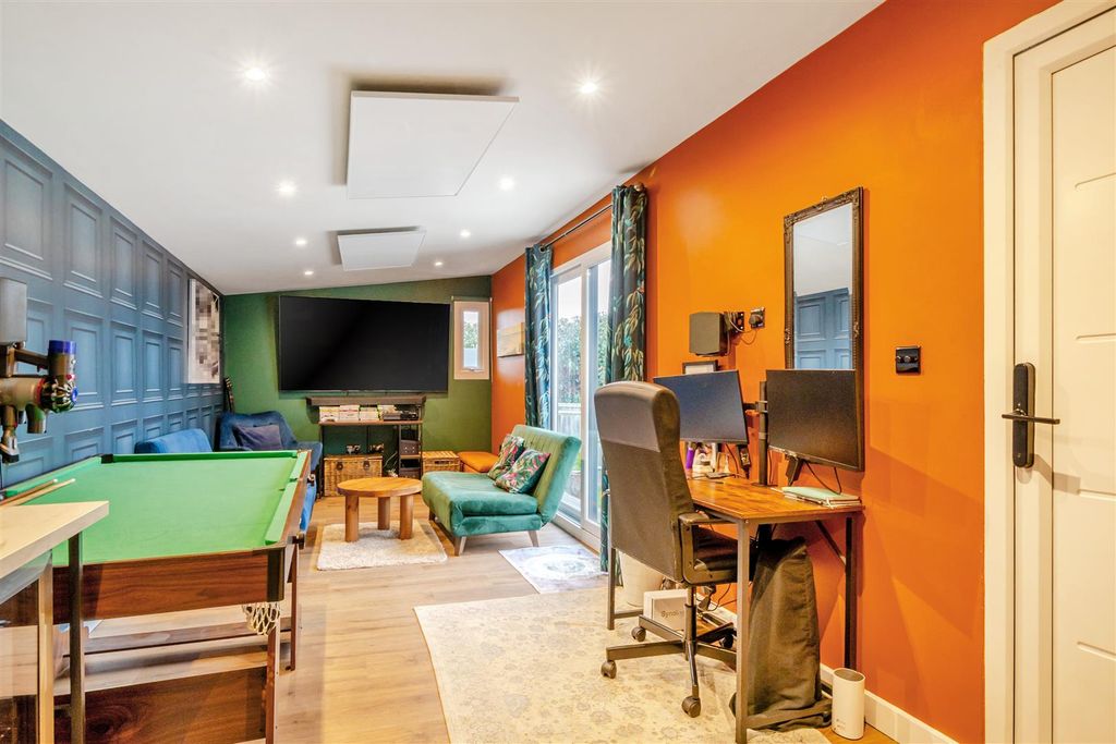 Additional image 15 of 4 bed detached house for saleNorthchurch, Berkhamsted HP4