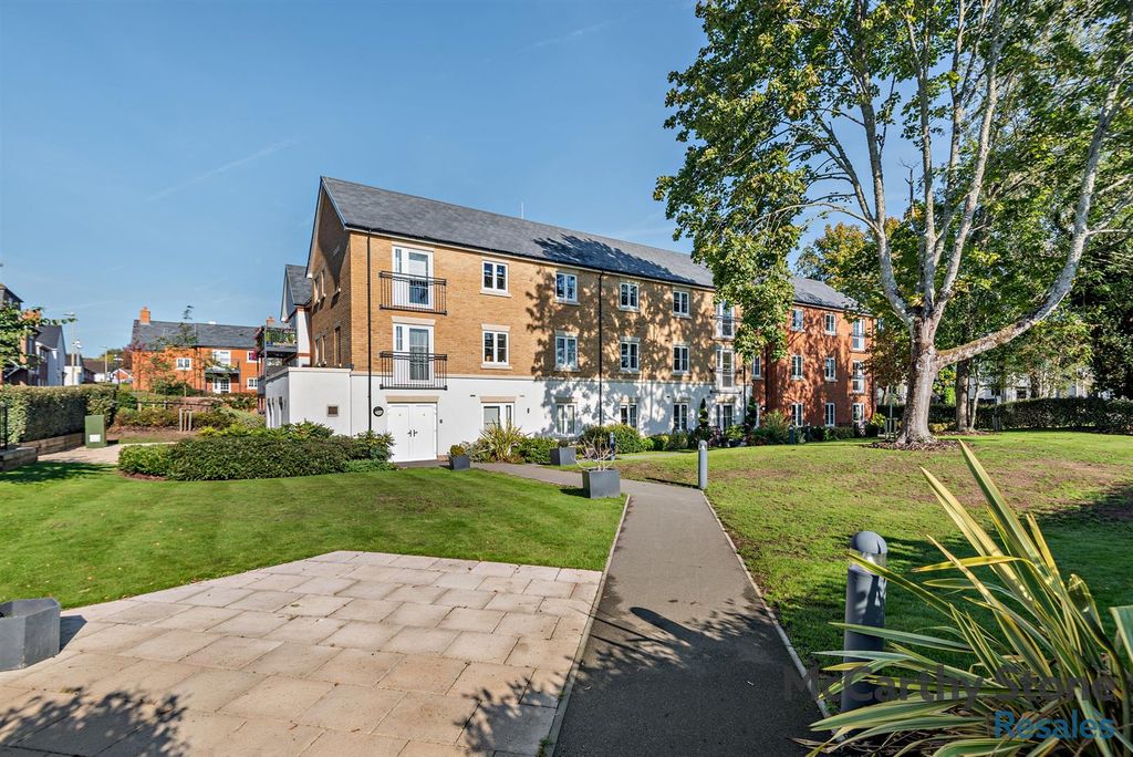 Additional image 35 of 2 bed flat for saleQueen Elizabeth Place, Orchard Lane, Alton GU34