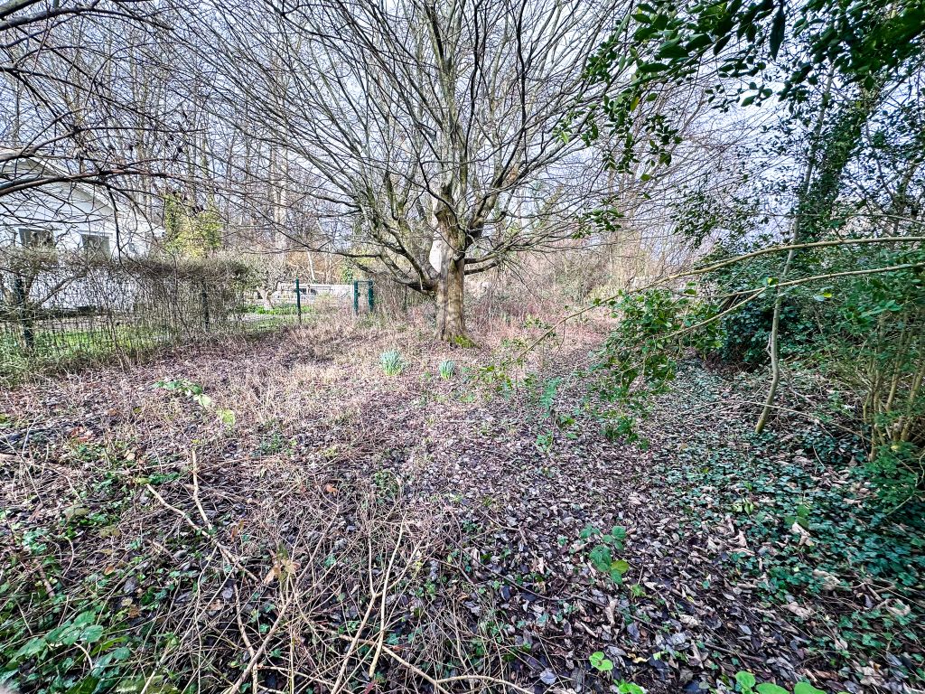 Additional image 2 of Land for saleTowpath, Shepperton TW17