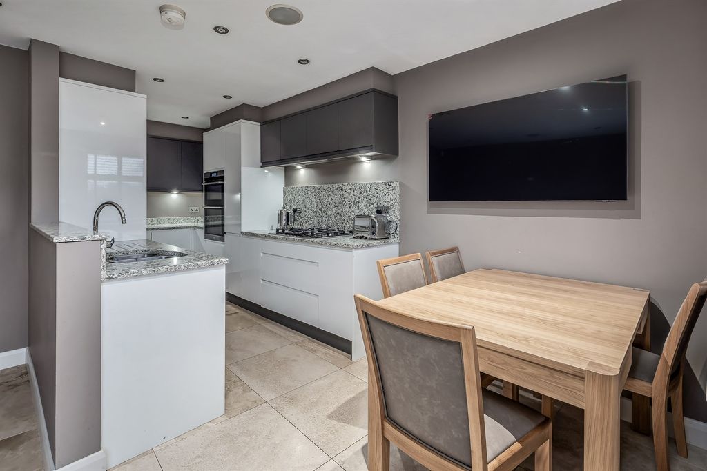 Additional image 6 of 3 bed town house for saleEdge View Crescent, Merrymans Lane, Alderley Edge SK9