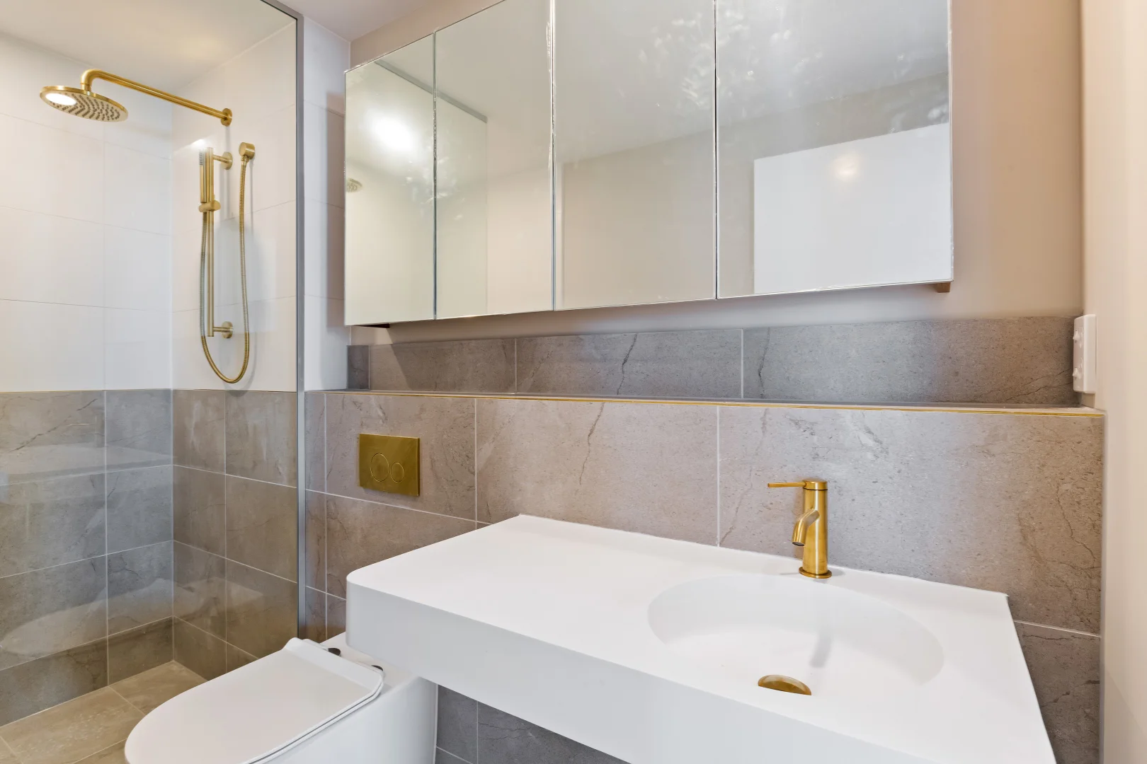 Additional image 8 of 2408/1 Grant Avenue, Hope Island QLD 4212