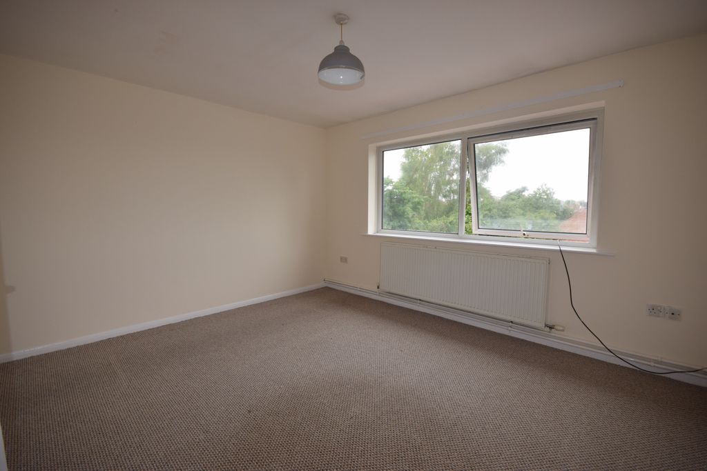 Additional image 3 of 2 bed flat for saleFormans Walk, Louth LN11