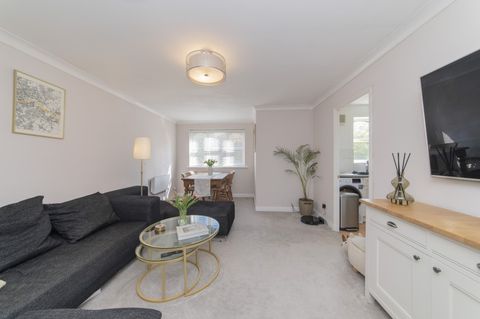 Lucas Gardens, East Finchley N2