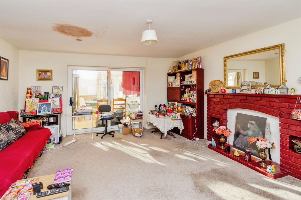 Additional image 2 of 3 bed detached house for saleGreat Bridge Road, Bilston WV14