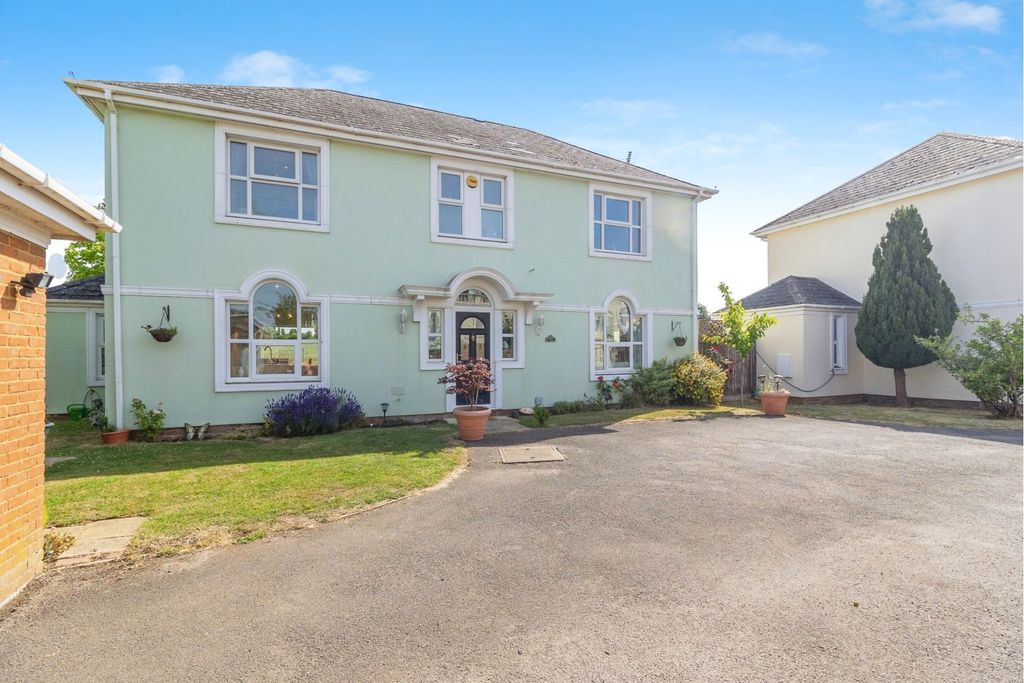Additional image 22 of 5 bed detached house for saleGoldcrest, Aylesbury HP19