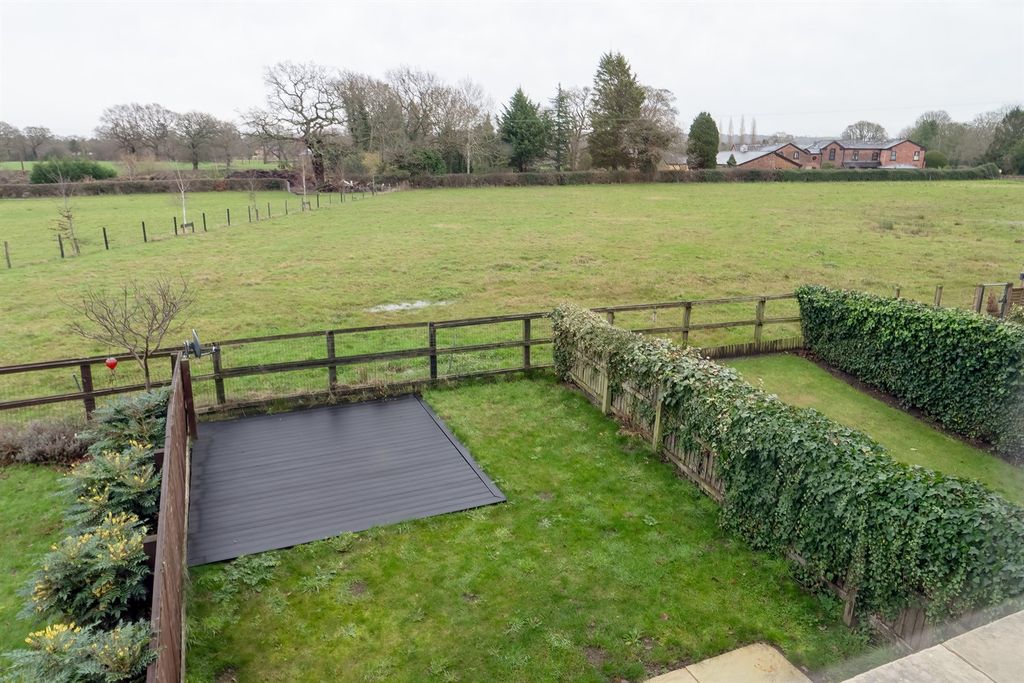 Additional image 2 of 3 bed town house for saleEdge View Crescent, Merrymans Lane, Alderley Edge SK9