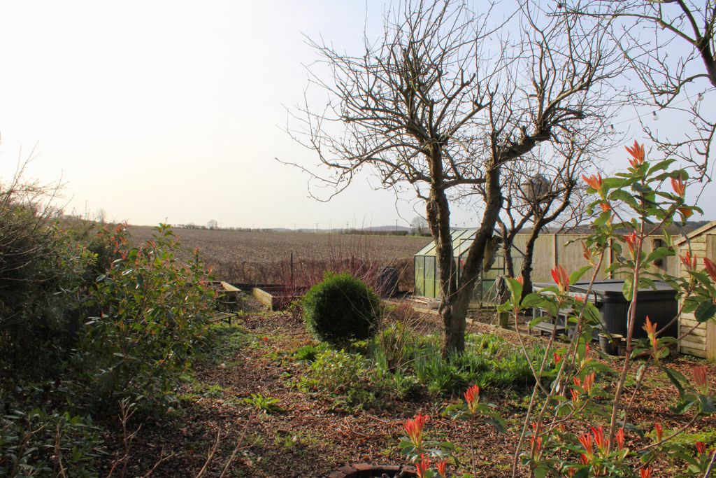 Additional image 13 of 3 bed cottage for saleSouth Street, Barnetby DN38