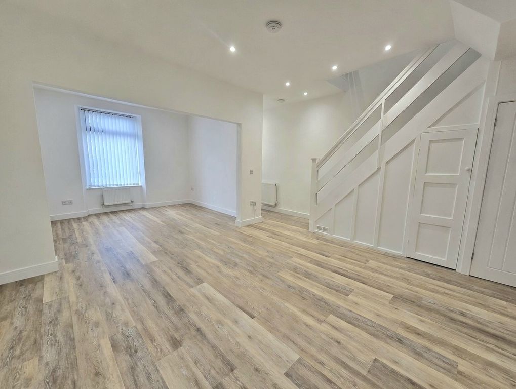 Additional image 3 of 4 bed terraced house for saleLakefield Place, Llanelli SA15