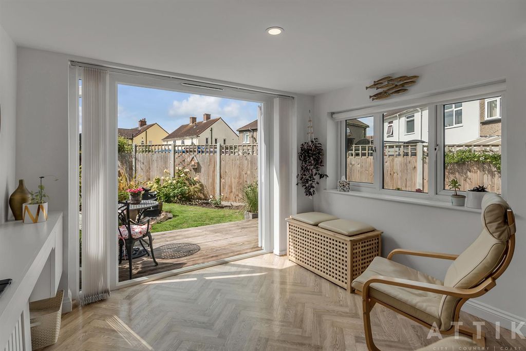Additional image 18 of 4 bed semi-detached house for saleUpper Avenue, Halesworth IP19