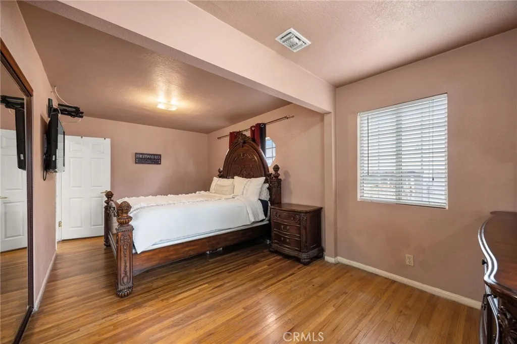 Additional image 26 of 11213 Haskell Avenue, Granada Hills, CA 91344
