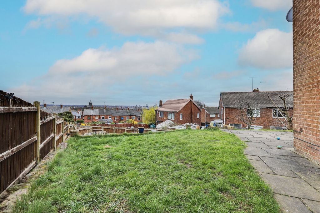 Additional image 16 of 4 bed detached house for saleGreen Hill Croft, Leeds, West Yorkshire LS12