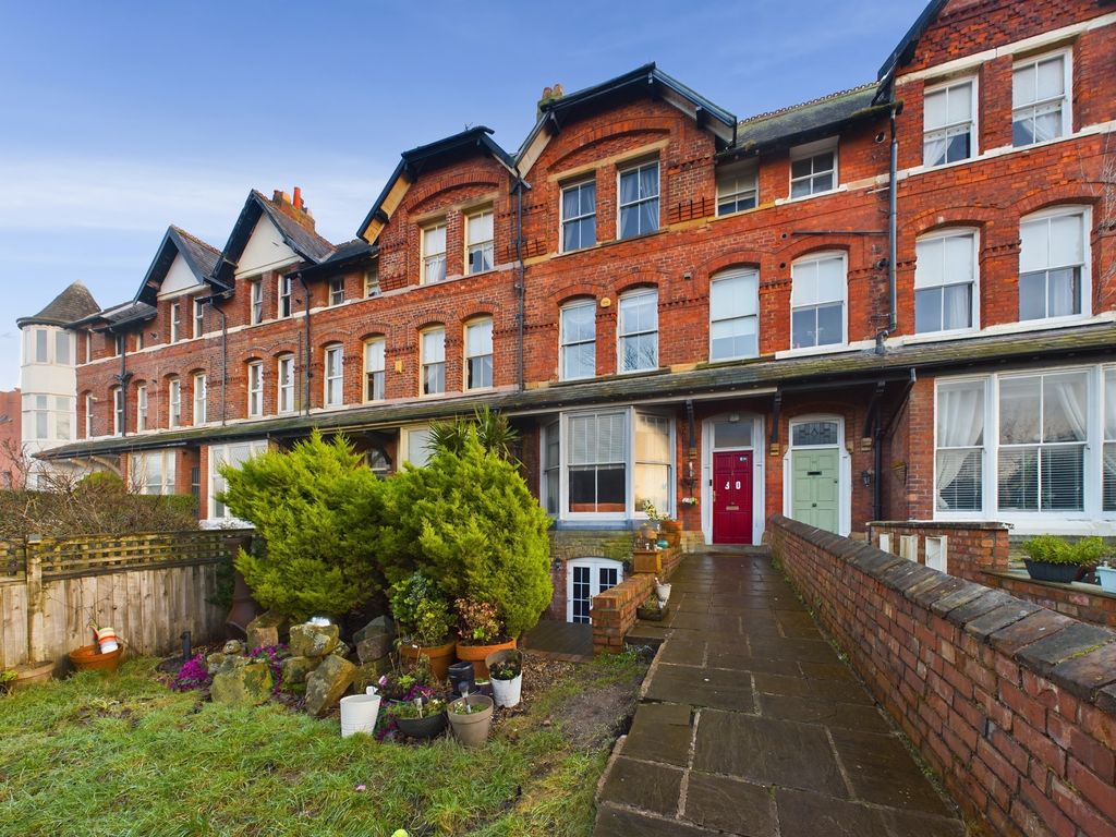6 bed terraced house for saleSt. Annes Road East, Lytham St. Annes FY8