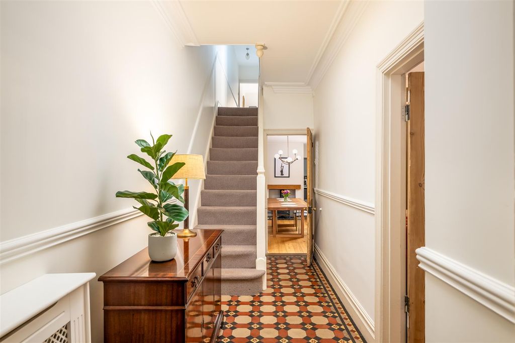 Additional image 13 of 5 bed detached house for saleWaterloo Road, Bedford MK40