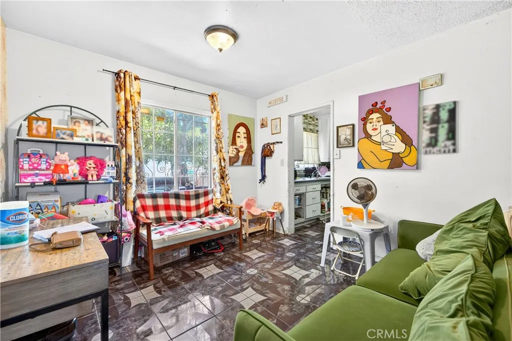 Additional image 30 of 705 S Thorson Avenue, Compton, CA 90221