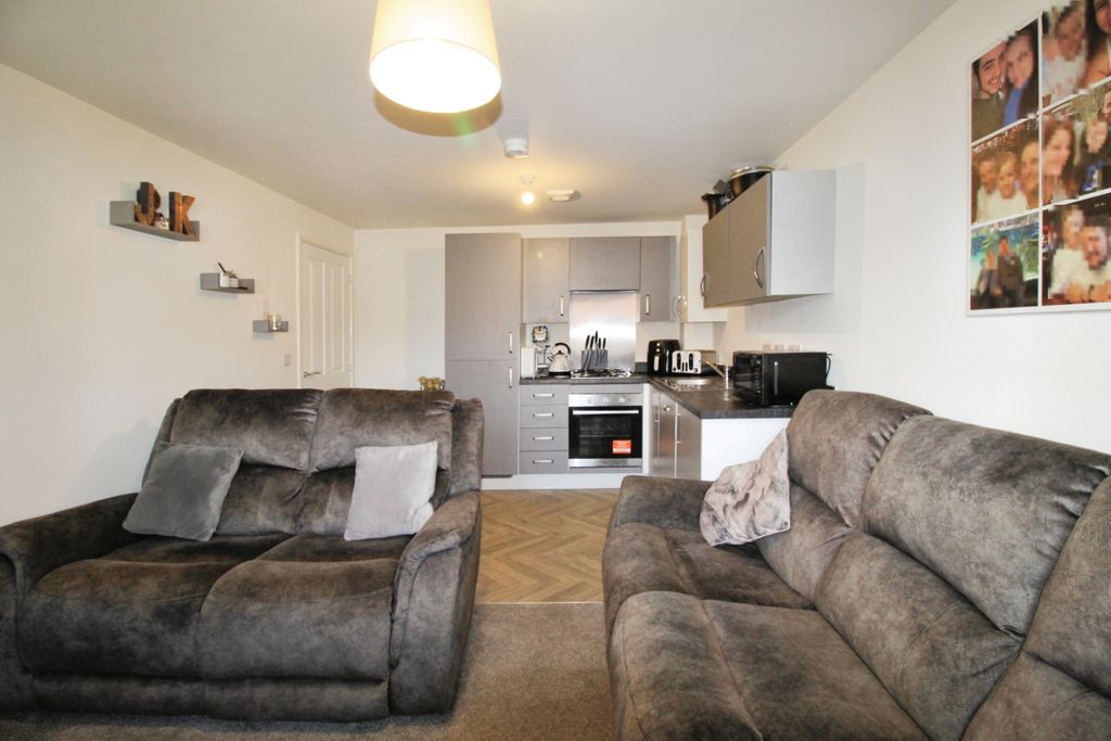Additional image 7 of 2 bed flat for saleClyde Street, Hull HU3