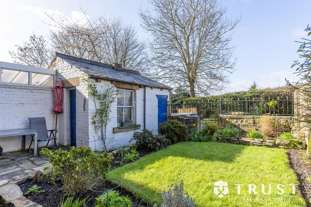 Additional image 37 of 4 bed terraced house for saleGrosvenor Road, Batley WF17